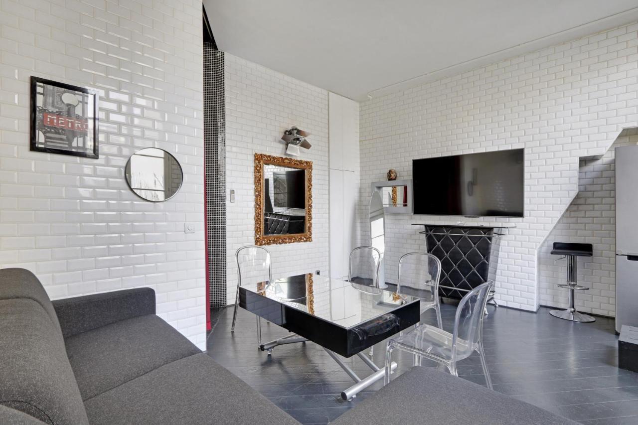 Pick A Flat'S Apartments In Le Marais - Rue Saint Merri Париж Екстер'єр фото