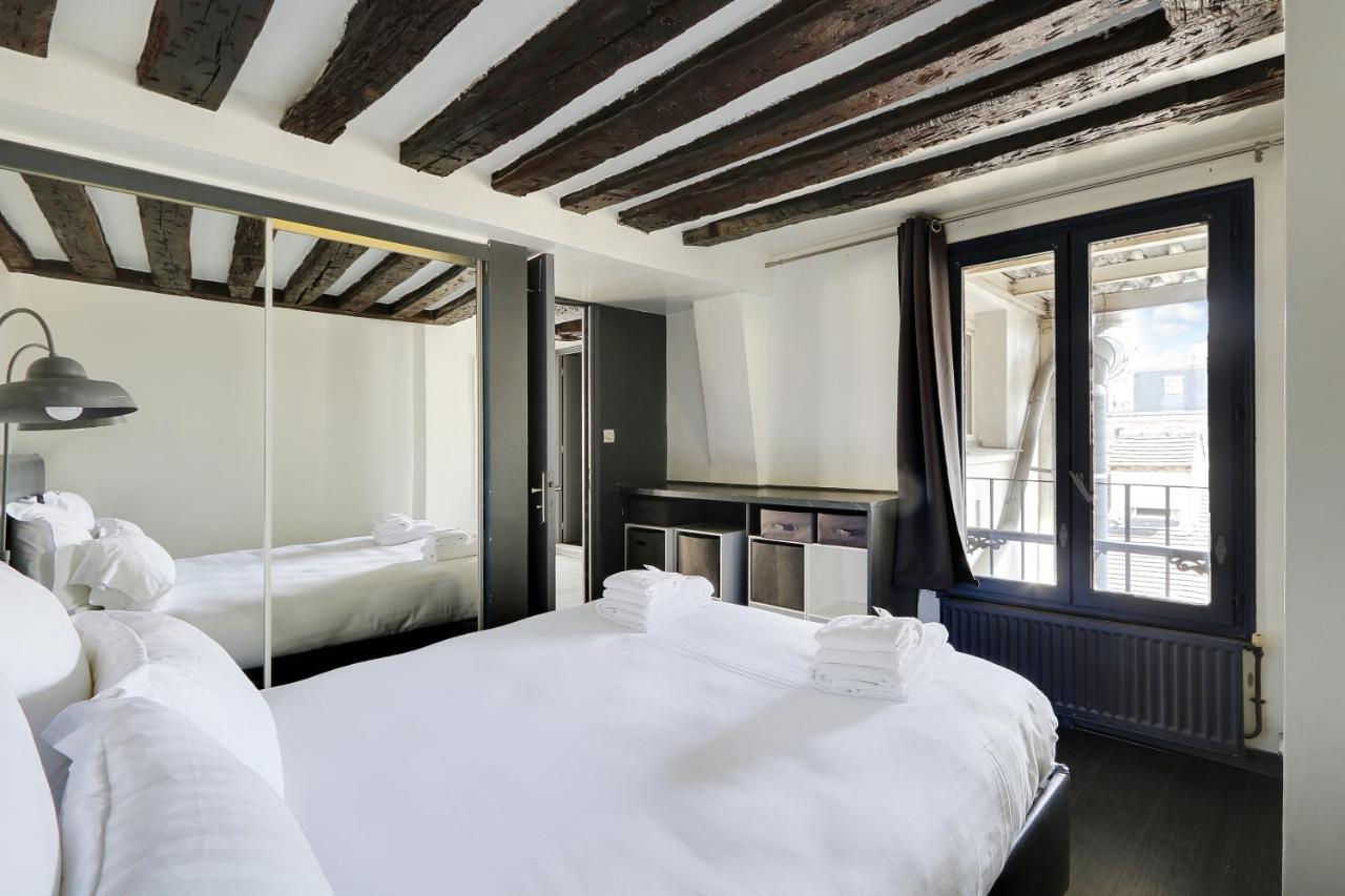 Pick A Flat'S Apartments In Le Marais - Rue Saint Merri Париж Екстер'єр фото